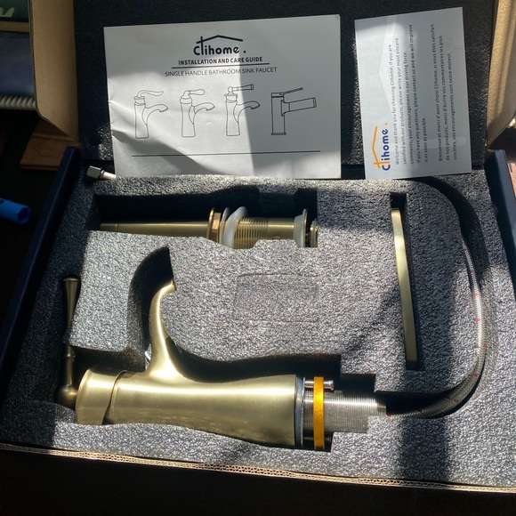 Bathroom sink faucet- single handle, brushed gold-new in box-Clihome - Picture 15 of 15